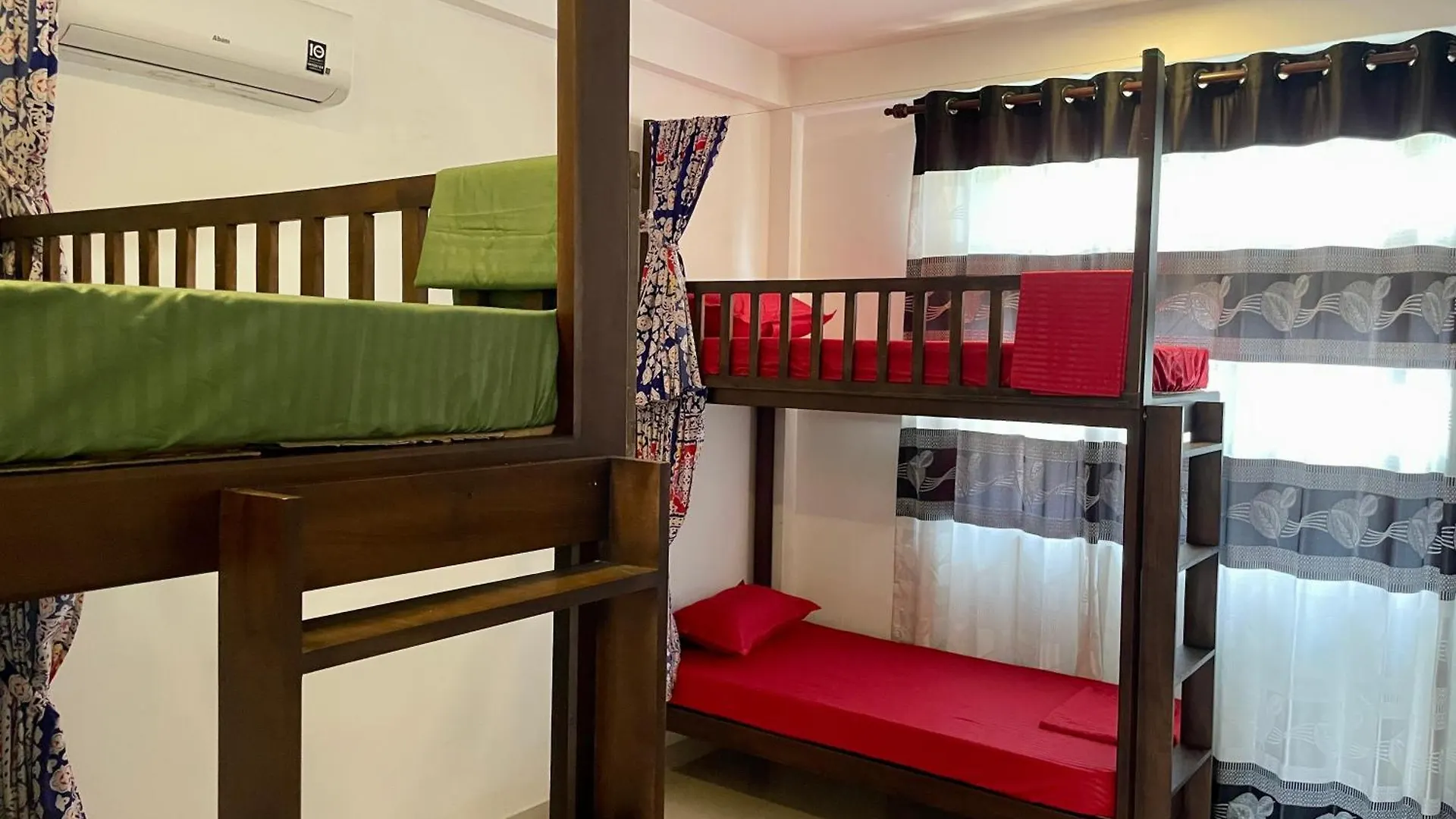 Curly Hostel 니곰보 0*,  스리랑카