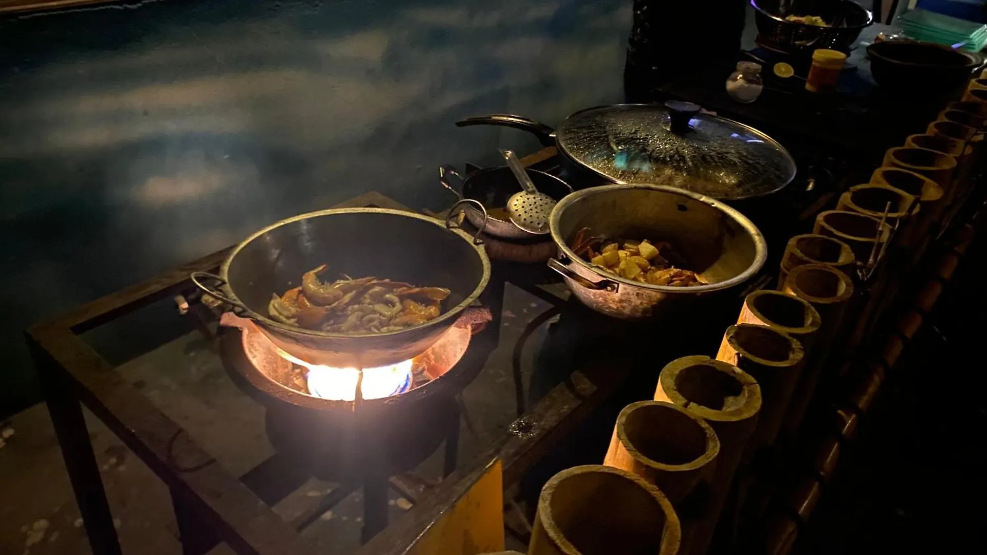 Curly Hostel 니곰보 스리랑카