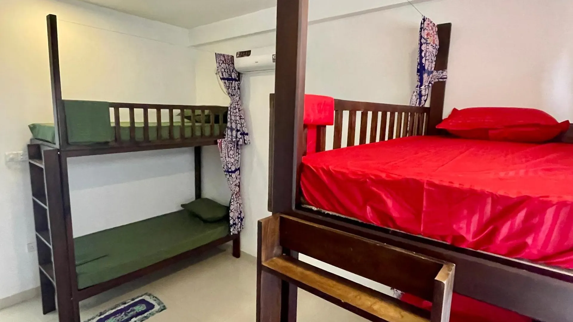 Curly Hostel Νεγκόμπο Σρι Λάνκα