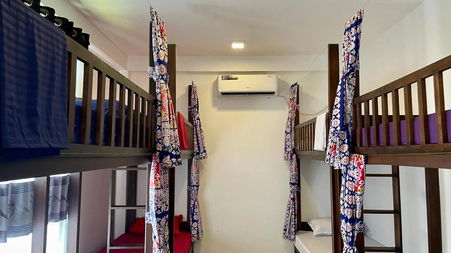 Curly Hostel Νεγκόμπο