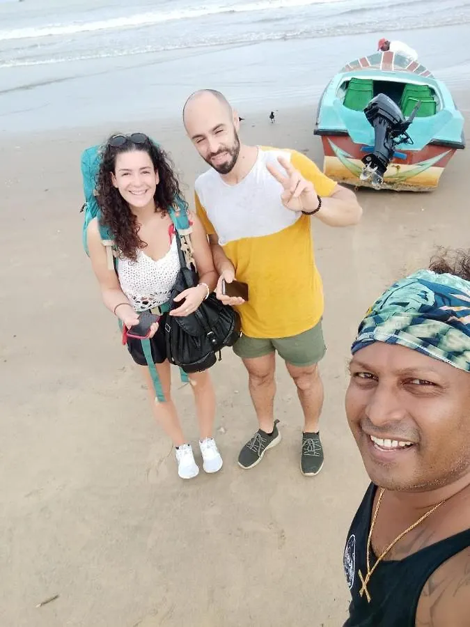 Curly Hostel Negombo Sri Lanca
